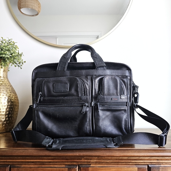 Tumi Alpha Expandable Black Genuine Leather Organizer Laptop Briefcase T Pass